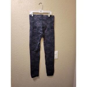 SPANX By Sara Blakley Look At Me Now Seamless Camo Leggings Size 1X